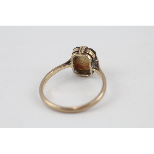 38 - 9ct gold vintage moss agate set dress ring (1.8g) Size  M