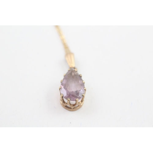 4 - 9ct gold pear cut amethyst pendant necklace (2.2g)