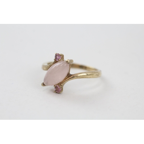 40 - 9ct gold pink gemstone accented marquise cabochon rose quartz bypass ring (2.8g) Size  R