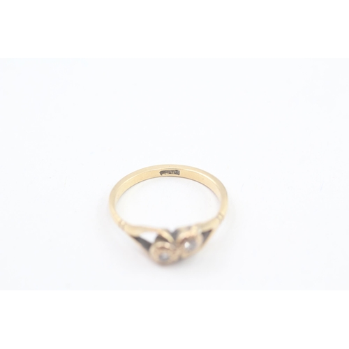 92 - 18ct gold diamond toi et moi ring (1.3g) Size  L