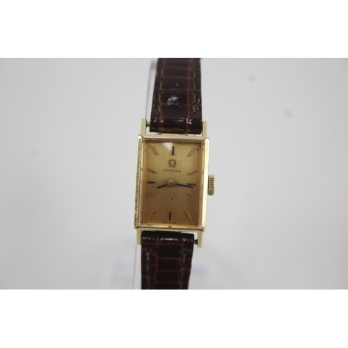 460 - Women's Vintage Omega 18k Gold Watch Hand-Wind WATCH RUNS