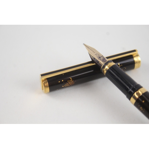 478 - Vintage S.T DUPONT Brown Lacquer Fountain Pen w/ 18ct Nib, Gold Plate Banding