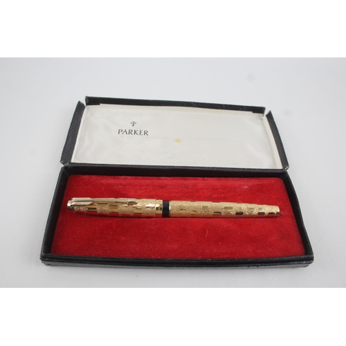 489 - Vintage Parker 65 Gold Plated Caded Fountain Pen w/ 14ct Nib WRITING (25g)