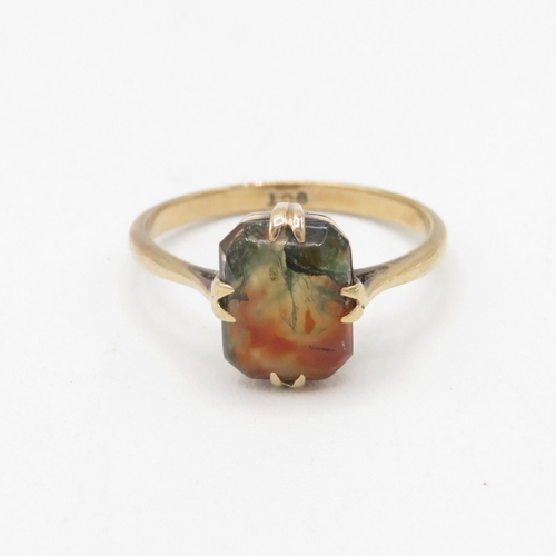 38 - 9ct gold vintage moss agate set dress ring (1.8g) Size  M