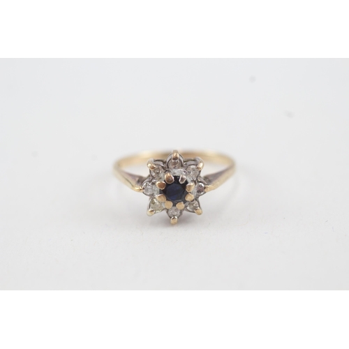 39 - 9ct gold vintage sapphire & diamond cluster ring (1.6g) Size  J