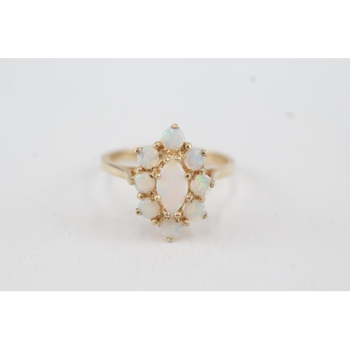 5 - 9ct gold opal dress ring (2.5g) Size  M1/2