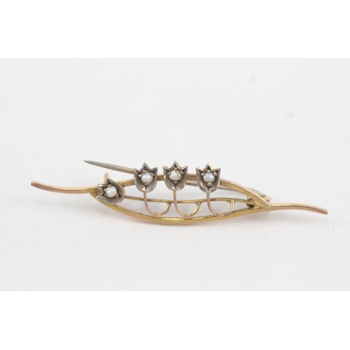 52 - 9ct gold vintage seed pearl tulip brooch (2.2g)