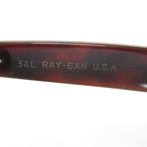 509 - 4 x Ray Ban Sunglasses- All with Cases