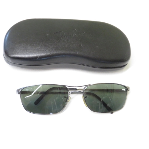 515 - 4 x Ray Ban Sunglasses- All with Cases