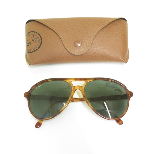 515 - 4 x Ray Ban Sunglasses- All with Cases