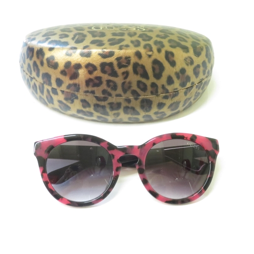 518 - 4 x Designer Sunglasses including Polo Ralph Lauren, Tommy Hilfiger, Karen Millen, Guess  - All with... 