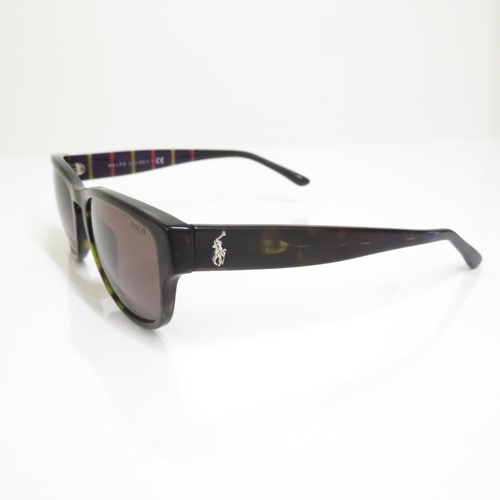 518 - 4 x Designer Sunglasses including Polo Ralph Lauren, Tommy Hilfiger, Karen Millen, Guess  - All with... 