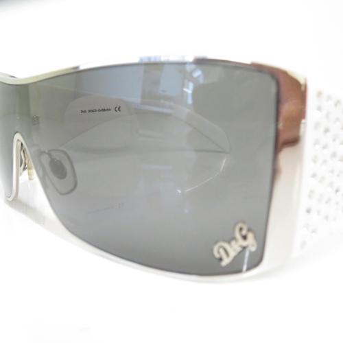 521 - 4 x Designer Sunglasses including Versace, Dolce & Gabbana, Tommy Hilfiger, Guess  - All with Cases