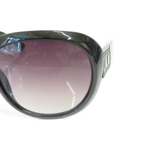 530 - 4 x Designer Sunglasses including Laura Ashley, Maria Grachvogel, Guard, Fortis  - All with Cases