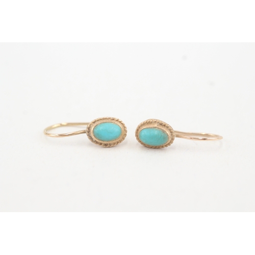 109 - 9ct gold reconstructed turquoise drop earrings (1.1g)