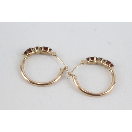 17 - 9ct gold diamond & garnet full hoop earrings (1.1g)