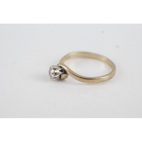 206 - 9ct gold round brilliant diamond single stone ring (1.8g) Size  O