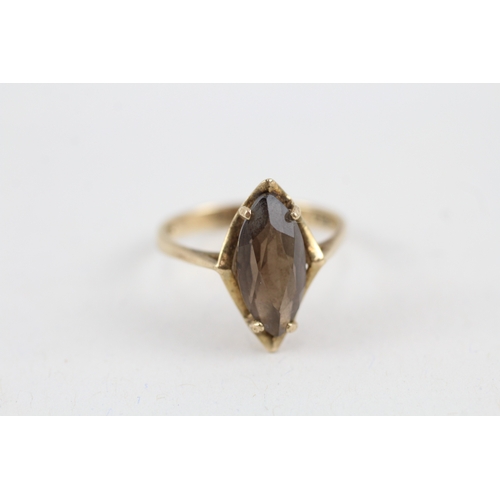 27 - 9ct gold marquise smokey quartz single stone ring (2.8g) Size  P 1/2