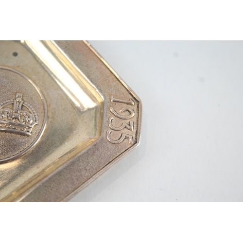 366 - Vintage 1934 Birmingham Sterling Silver George V Commemorative Ashtray (30g)
