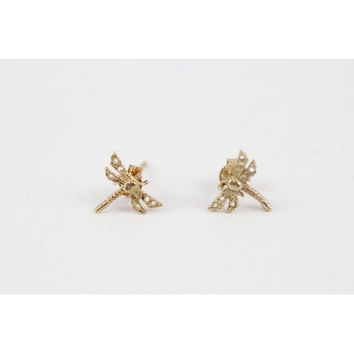 37 - 9ct gold dragonfly stud earrings (0.4g)