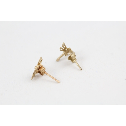 37 - 9ct gold dragonfly stud earrings (0.4g)