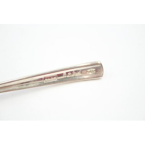 385 - 2000 TIFFANY & CO. Hallmarked .925 Sterling Silver Baby Feeding Spoon (33g)