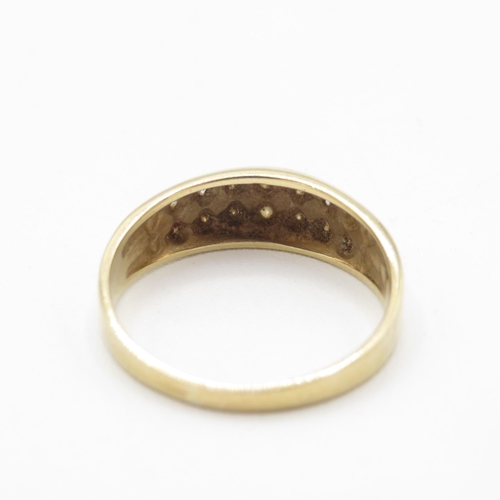 252 - 9ct gold diamond two row half eternity ring (2.7g) Size  R