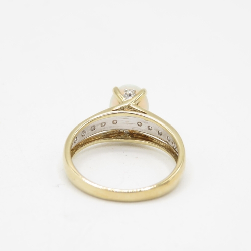 281 - 9ct gold opal & diamond dress ring (2.7g) Size  N
