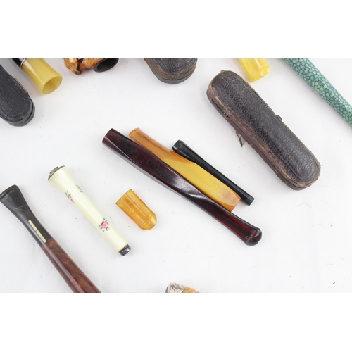 386 - Cheroot Cigarette Cigar Job Lot Vintage / Antique Amber Phenolic Resin Etc