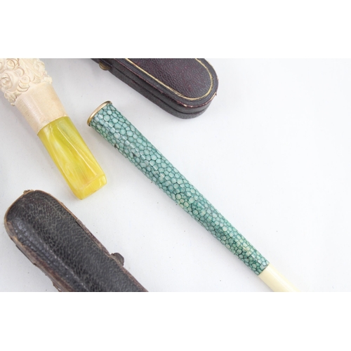 386 - Cheroot Cigarette Cigar Job Lot Vintage / Antique Amber Phenolic Resin Etc