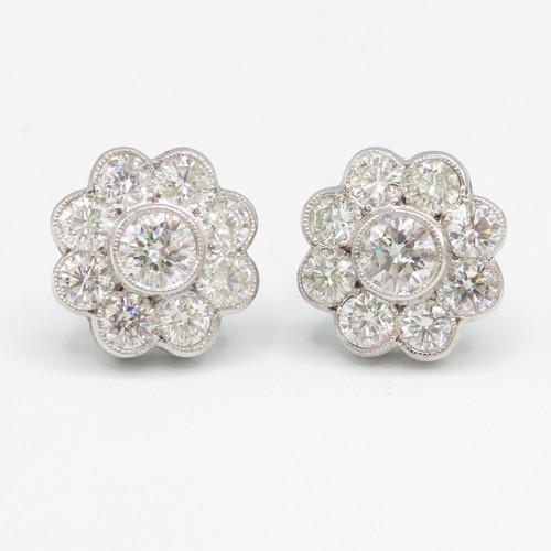 1 - 18ct White Gold and Diamond Cluster Earrings 2.5ct.  Colour G/H.  Clarity SI2.  Diameter 12.88mm.