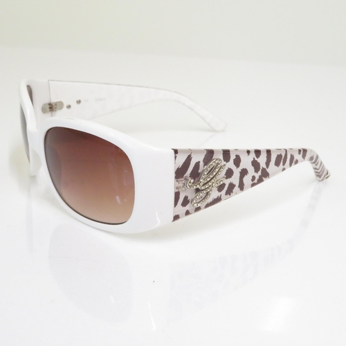 463 - 6 x Designer Sunglasses including Prada / Versace / Guess / Karen Millen / Tommy Hilfiger