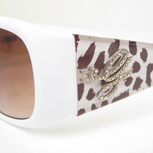 463 - 6 x Designer Sunglasses including Prada / Versace / Guess / Karen Millen / Tommy Hilfiger