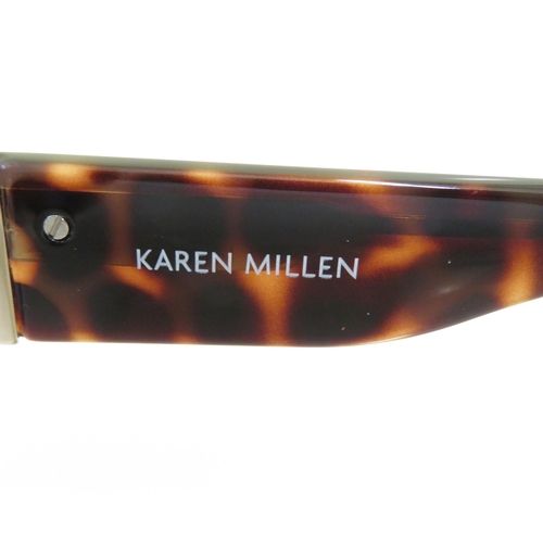 463 - 6 x Designer Sunglasses including Prada / Versace / Guess / Karen Millen / Tommy Hilfiger