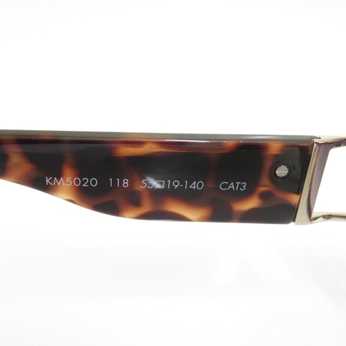 463 - 6 x Designer Sunglasses including Prada / Versace / Guess / Karen Millen / Tommy Hilfiger