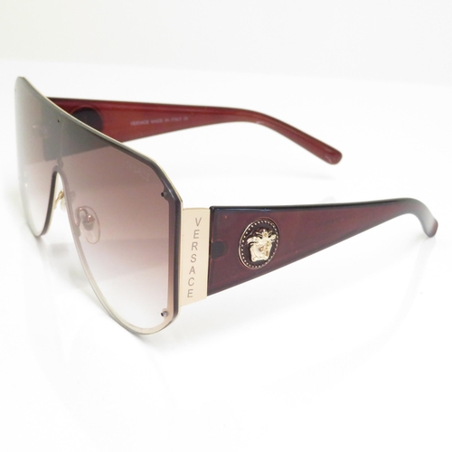 463 - 6 x Designer Sunglasses including Prada / Versace / Guess / Karen Millen / Tommy Hilfiger