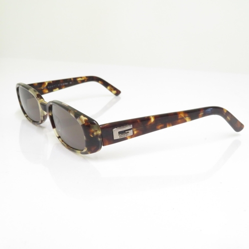 468 - 6 x Designer Sunglasses including  Gucci / Guess / Calvin Klein / Emporio Armani / Ralph