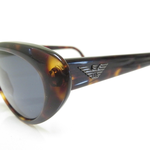 468 - 6 x Designer Sunglasses including  Gucci / Guess / Calvin Klein / Emporio Armani / Ralph