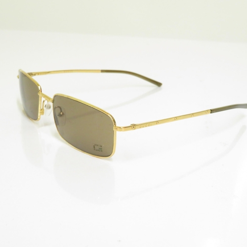 471 - 6 x Designer Sunglasses including  Oakley / Bvlgari / Converse / Guess / Police / Gucci