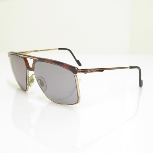 472 - 6 x Designer Sunglasses including Karen Millen / Oakley / Givenchy / Emporio Armani / Ferrari