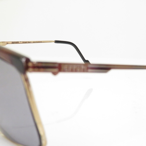 472 - 6 x Designer Sunglasses including Karen Millen / Oakley / Givenchy / Emporio Armani / Ferrari