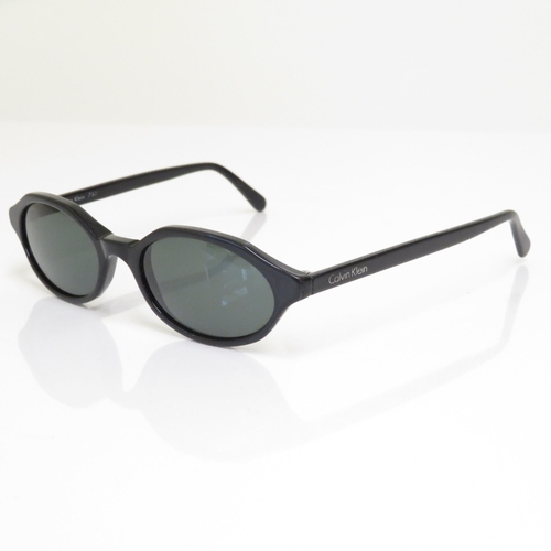 473 - 6 x Designer Sunglasses including Calvin Klein / Bolle / Gucci / Ralph Lauren