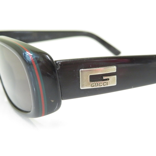 473 - 6 x Designer Sunglasses including Calvin Klein / Bolle / Gucci / Ralph Lauren