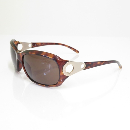 476 - 6 x Designer Sunglasses including Tommy Hilfiger / Louis Vuitton / Ted Baker / Superdry / Calvin Kle... 