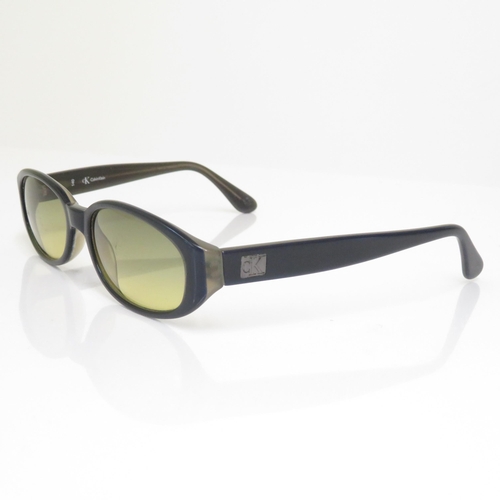 476 - 6 x Designer Sunglasses including Tommy Hilfiger / Louis Vuitton / Ted Baker / Superdry / Calvin Kle... 