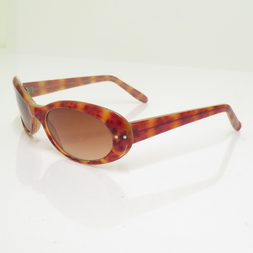 487 - 8 x Designer Sunglasses including AJ Morgan / Foster Grant / Karl Lagerfield / Coyote