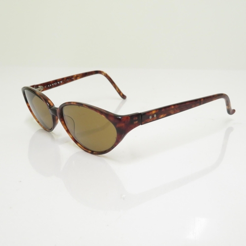 487 - 8 x Designer Sunglasses including AJ Morgan / Foster Grant / Karl Lagerfield / Coyote