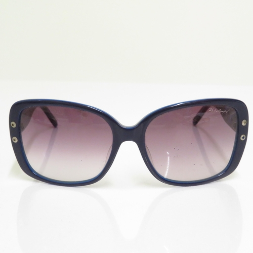 487 - 8 x Designer Sunglasses including AJ Morgan / Foster Grant / Karl Lagerfield / Coyote