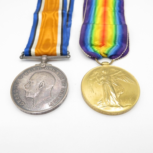393 - Boxed WWI medal pair named WR 200688 Spr. E. A. Hornsby R.E. 40