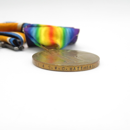 401 - WWI Medal Pair named J 70784 S.W.C. Matthews B. Tel R.N.